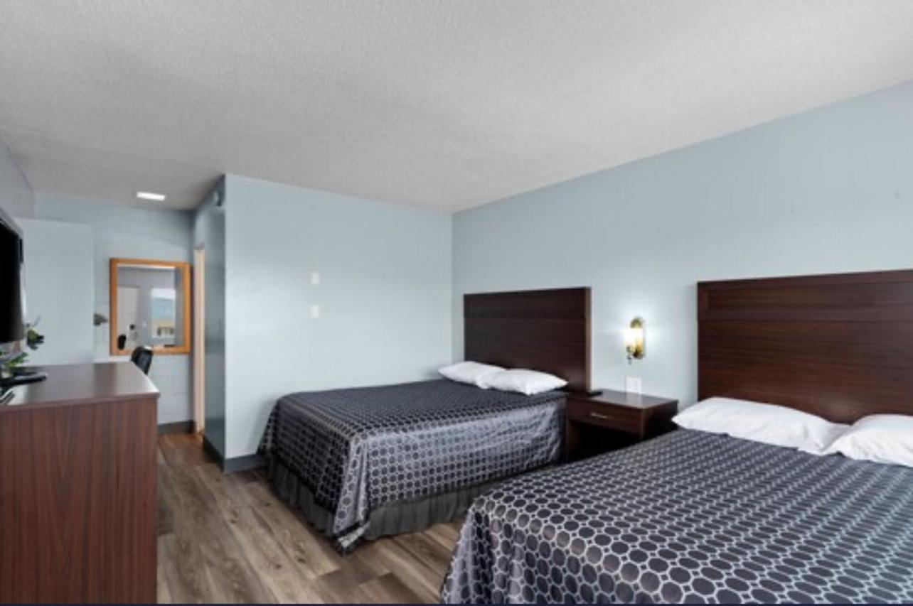Holiday Lodge Уеначи Екстериор снимка